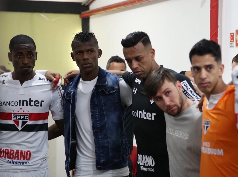Denilson, Arboleda, Sidão e Jonatan Gómez: reforços integrados no São Paulo (Foto: Rubens Chiri / saopaulofc.net)