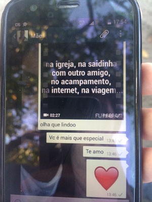 Filha mostrou mensagem que mandou para mãe (Foto: Matheus Rodrigues / G1)