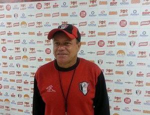 Arturzinho, novo técnico do Joinville (Foto: Karen Couto, RBSTV)