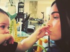Megan Fox posta foto fofa com o filho caçula, Bodhi
