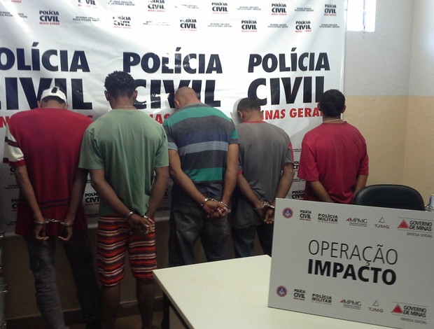 operação impacto polícia civil Uberaba cinco detidos maio 2014 (Foto: Polícia Civil/ Divulgação)