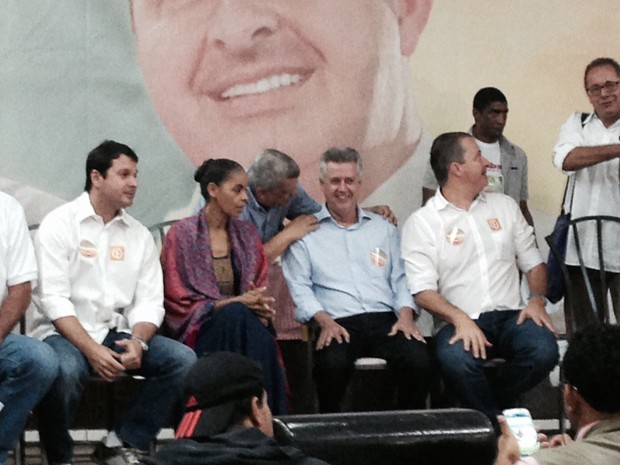 Eduardo Campos e Marina Silva participaram de lançamento da candidatura do senador Rodrigo Rollemberg ao governo do DF (Foto: Nathalia Passarinho/G1)