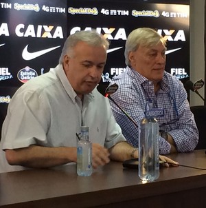 Corinthians apresenta novo diretor de futebol: 