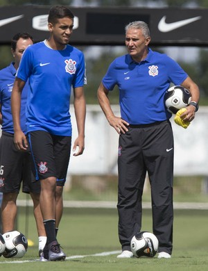 Corinthians fica próximo de vender promessa para o futebol italiano