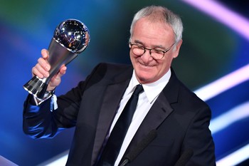 Ranieri melhor técnico Fifa (Foto: AFP)