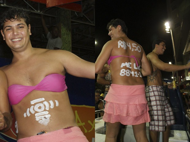 Jovem faz brincadeiras no carnaval (Foto: Egi Santana/G1)