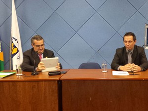 O secretário de Segurança, Luiz Baggio, e o vereador Tico Costa, na Câmara (Foto: Fernando Pacífico / G1 Campinas)