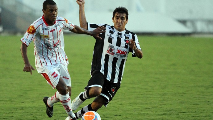 almeidão auto esporte x botafogo-pb (Foto: Francisco França / Jornal da Paraíba) almeidão auto esporte x botafogo-pb (Foto: Francisco França / Jornal da Paraíba)