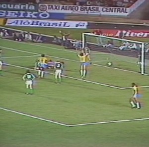 Seleção brasileira de 1982 em Uberlândia (Foto: Reprodução/TV Integração)