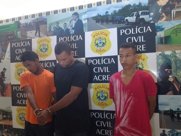 G1 No Ac Quatro Pessoas São Presas Pela Polícia Suspeitas De Vários Crimes Notícias Em Acre 3091