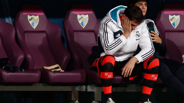 Casillas banco real madrid (Foto: Reuters)