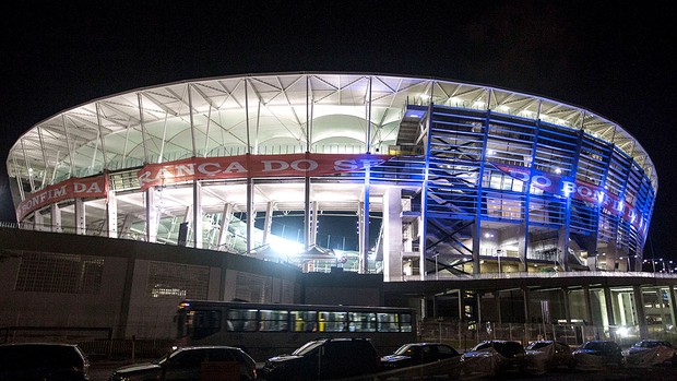 iluminação estádio Fonte Nova (Foto:  Leogump Carvalho / Agência Estado)