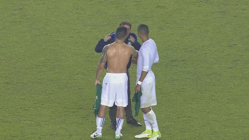  Braz se esquiva sobre discussão entre Elano e Cuca: 'Está tudo em paz'