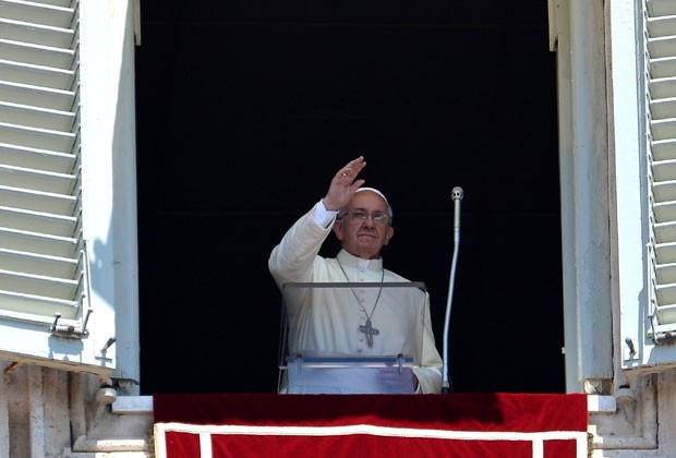 O Papa Francisco em foto deste domingo (30) (Foto: Alberto Pizzoli/AFP)