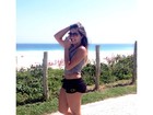Filha de Romário posta foto na praia