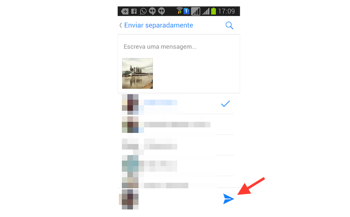 Compartilhando uma foto do Dropbox do Android com um contato do Facebook Messenger (Foto: Reprodução/Marvin Costa)