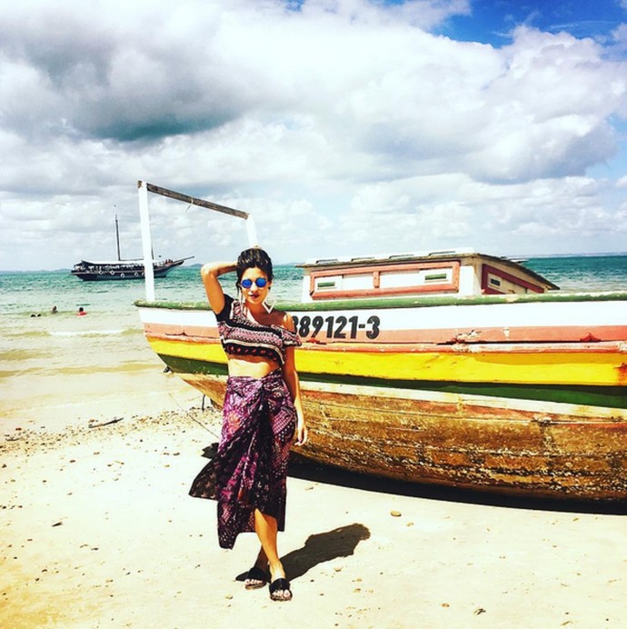 Confira os looks da semana da apresentadora Paula Magalh u00e3es notícias em Extras Mosaico Baiano Adesivo Estrela Kalunga ~ Confira os looks da semana da apresentadora Paula Magalh u00e3es notícias em Extras Mosaico Baiano
