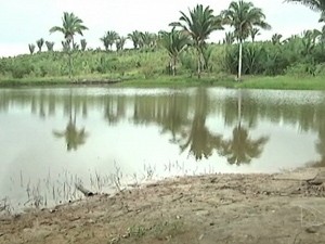 Jovem de 18 anos morreu afogada após canoa afundar (Foto: Reprodução/TV Mirante)
