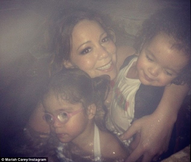 Mariah com os filhos (Foto: Reprodução)