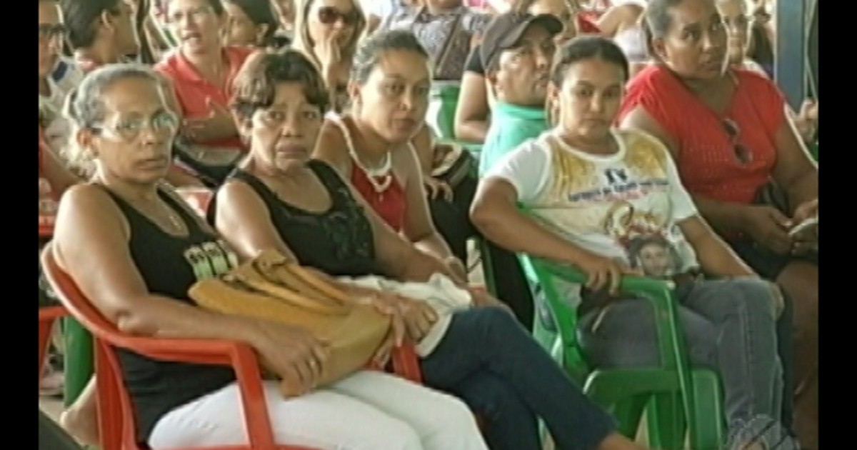 Professores da rede municipal de Castanhal paralisam as atividades - Globo.com