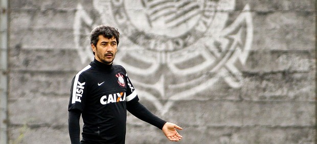 Douglas treino Corinthians (Foto: Daniel Augusto Jr. / Ag. Corinthians)