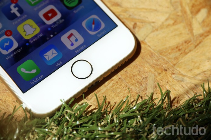 Botão "home" do iPhone 7 agora é touch (Foto: Anna Kellen Bull/TechTudo) Botão "home" do iPhone 7 agora é touch (Foto: Anna Kellen Bull/TechTudo)