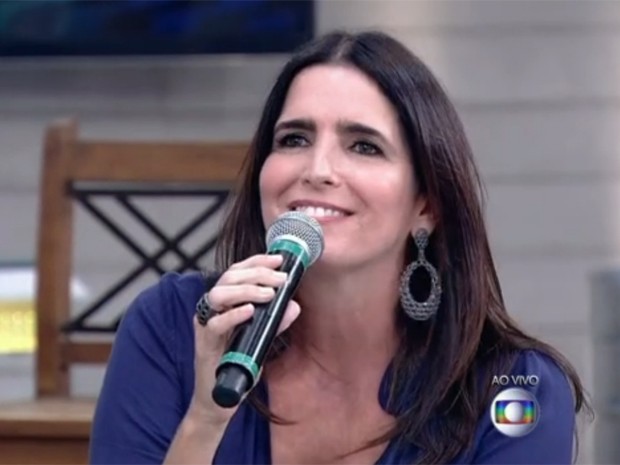 Malu Mader lembra da época que não saia da praia (Foto: TV Globo)
