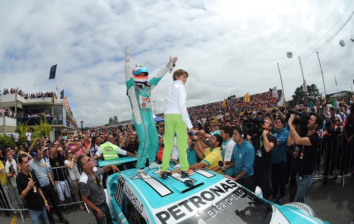 Barrichello campeão Stock Car (Foto: Duda Bairro / Divulgação)