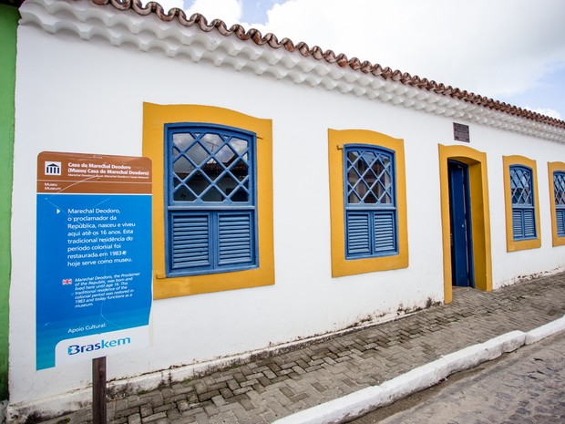 Essa é a casa onde nasceu o proclamador da República e promeiro presidente do Brasil: Marechal Deodoro. (Foto: Jonathan Lins/G1)