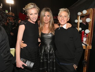 Portia de Rossi, Jennifer Aniston e Ellen DeGeneres em prêmio em Los Angeles, nos Estados Unidos (Foto: Christopher Polk/ Getty images/ Agência) Portia de Rossi, Jennifer Aniston e Ellen DeGeneres em prêmio em Los Angeles, nos Estados Unidos (Foto: Christopher Polk/ Getty images/ Agência)