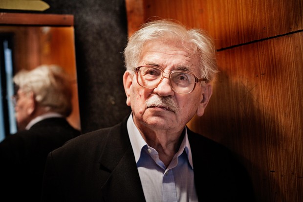 Foto de arquivo de fevereiro de 2011 mostra o escritor e jornalista Ludvik Vaculik em seu apartamento em Praga, na República Checa (Foto: Josef Horazny/CTK/via AP) Foto de arquivo de fevereiro de 2011 mostra o escritor e jornalista Ludvik Vaculik em seu apartamento em Praga, na República Checa (Foto: Josef Horazny/CTK/via AP)