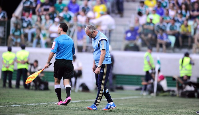 Sem permanência garantida, Dorival pede “novo começo” no Palmeiras