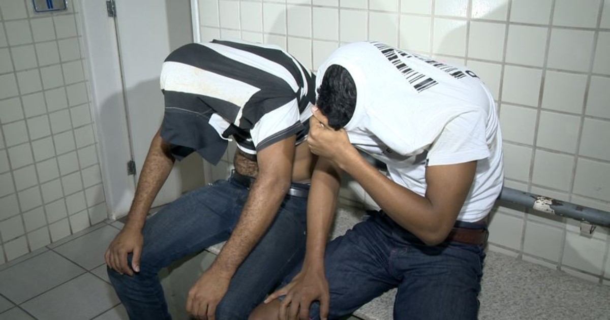 Mulher morre após troca de tiros entre policiais e suspeitos no ES - Globo.com