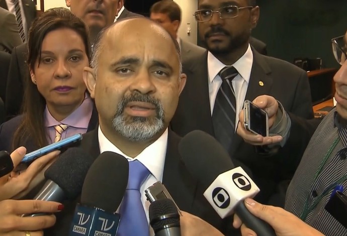 [OFF] Insatisfeito, Ministro do Esporte não cogita mudanças na MP do futebol