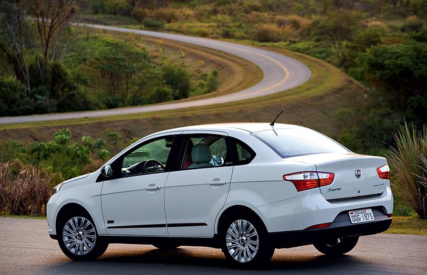 Fiat Grand Siena (Foto: Christian Castanho)