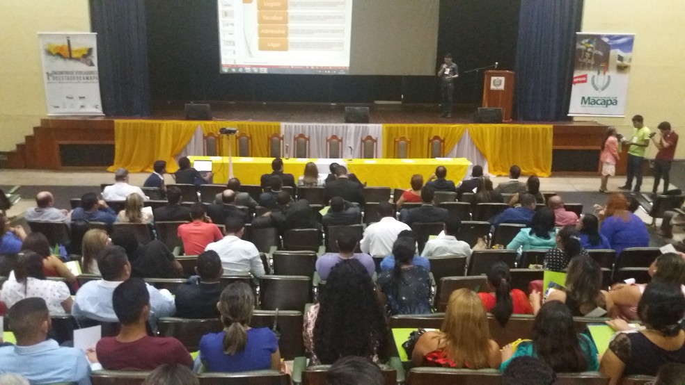 Encontro reuniu vereadores de 16 municípios do Amapá (Foto: Jéssica Alves/G1)
