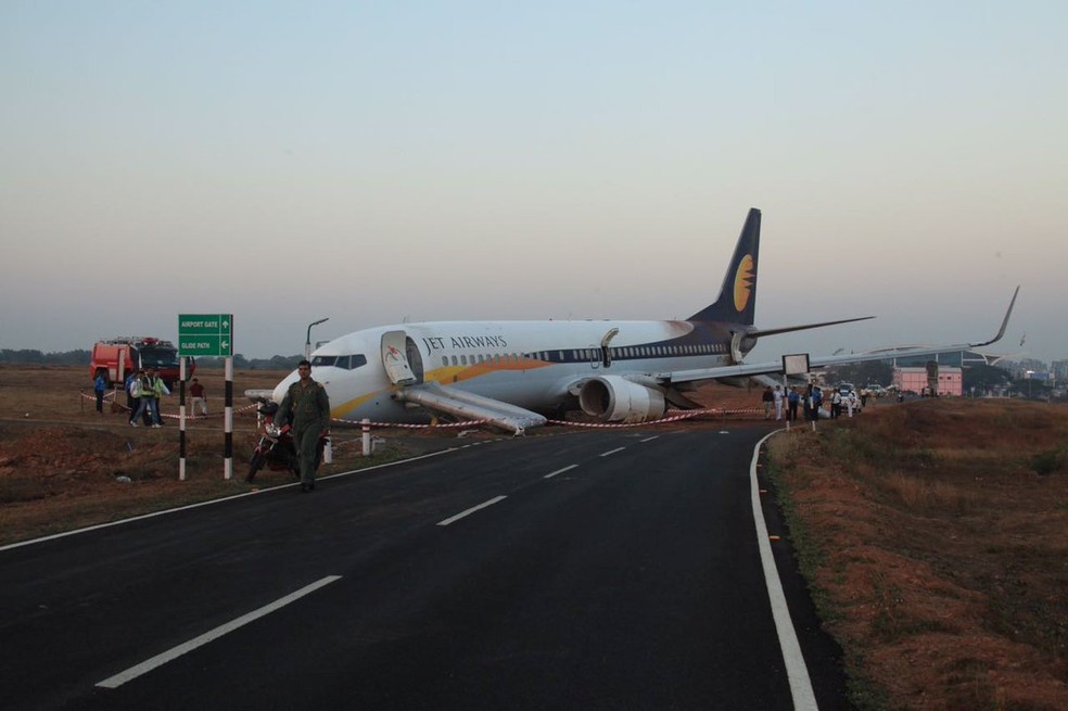 [Internacional] Avião sai da pista e deixa 15 feridos na Índia Jetairways