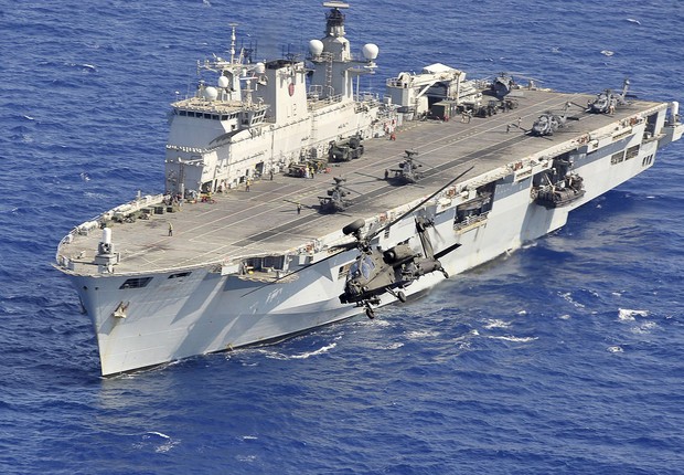 Brasil: Marinha decide comprar navio HMS Ocean L-12 por R$ 350 milhões