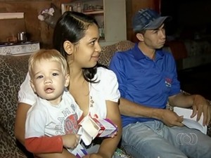 Bebê espera há 4 meses por cirurgia e corre risco de ficar cego, diz família em Rio Verde, Goiás (Foto: Reprodução/TV Anhanguera)