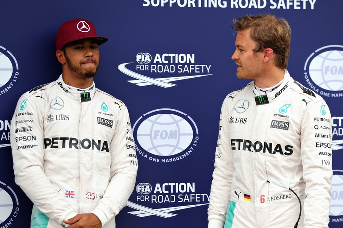 Lewis Hamilton e Nico Rosberg após o treino classificatório para o GP do Canadá (Foto: Getty Images)
