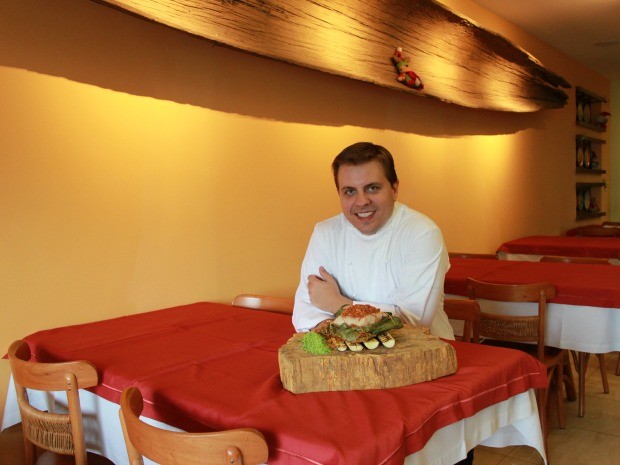 Chef Felipe Schaedler é o criador da receita (Foto: Adneison Severiano G1/AM)