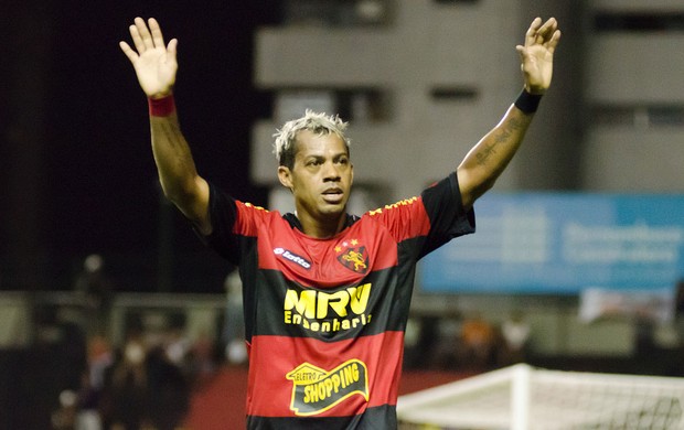 Marcelinho Paraíba, meio-campo do Sport (Foto: Wagner Damasio/Divulgação Sport)