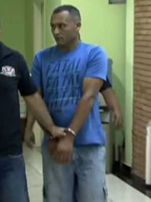 Caseiro José Edilson de Oliveira foi preso por suspeita de estuprar adolescente (Foto: Reprodução / TV Globo)