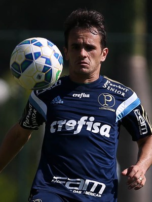 Suspenso, Lucas quer energia positiva e aposta em título do Palmeiras: '2 a 0'