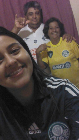 Com pai santista, estudante alviverde segura o grito de campeão até o fim