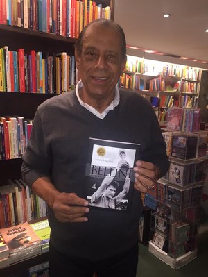 Carlos Alberto Torres no lançamento da biografia de Bellini (Foto: Cahê Mota)