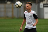 Mesmo com dificuldade, Santos busca meia armador para reforçar o elenco Mesmo com dificuldade, Santos busca meia armador para reforçar o elenco