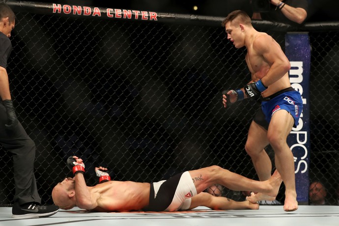 Drew Dober x Josh Burkman, UFC 214, MMA (Foto: Getty Images)