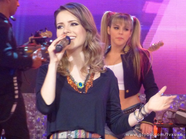 Sandy mostra linda voz (Foto: TV Xuxa / TV Globo)