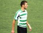 Jogador português morre em campo após festejar um gol